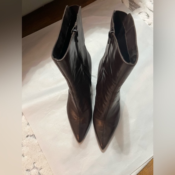 Nine West Gently Used Boots - Picture 4 of 4